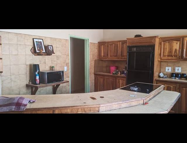 3 BEDROOM HOUSE FOR SALE IN BOOYSENS
